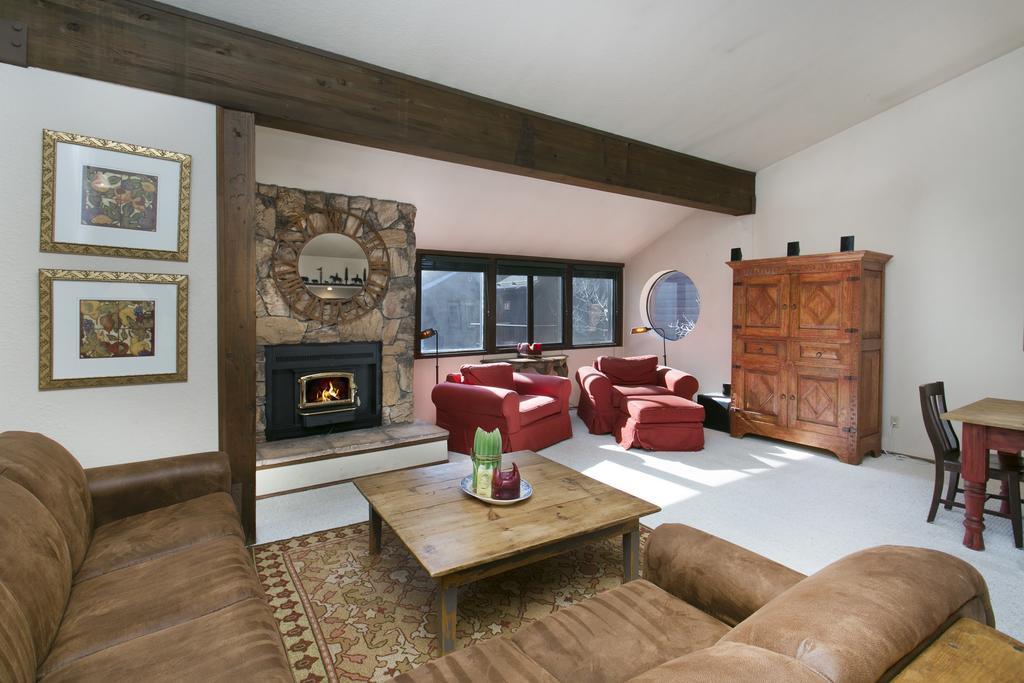 Mammoth Village Properties By 101 Great Escapes Mammoth Lakes Oda fotoğraf