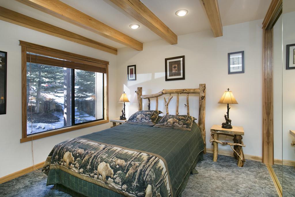 Mammoth Village Properties By 101 Great Escapes Mammoth Lakes Oda fotoğraf